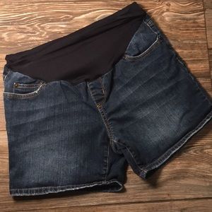 Denim full panel maternity shorts